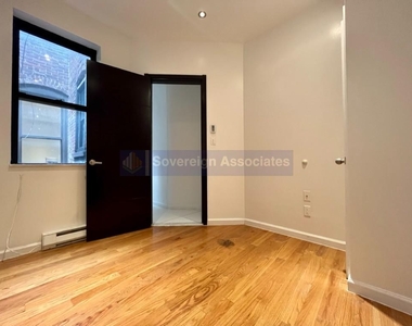 342 Manhattan Avenue - Photo Thumbnail 8