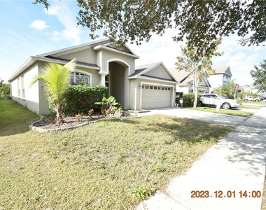 8714 Sandy Plains Drive - Photo Thumbnail 2