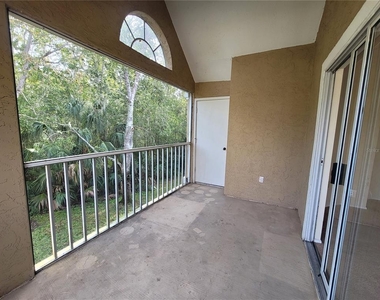 9481 Highland Oak Drive - Photo Thumbnail 22