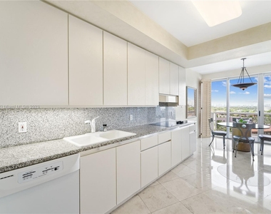 9601 Collins Ave - Photo Thumbnail 13