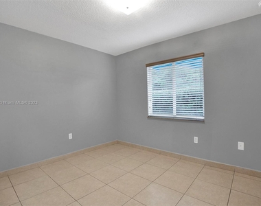 16915 Sw 94th Ct - Photo Thumbnail 13