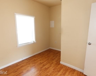 2458 N. Clybourn, Unit R-5 - Photo Thumbnail 11