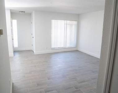 3393 E Dakota Ave Apt 114 - Photo Thumbnail 1