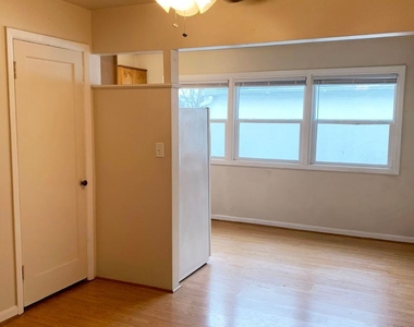 6939 Ne Grand Avenue, Unit #8 - Photo Thumbnail 1