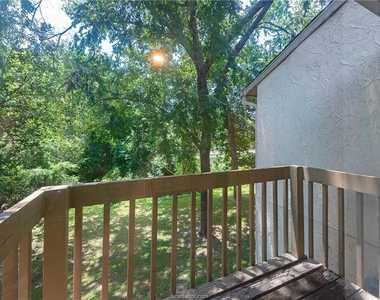 4401 Carter Creek Parkway - Photo Thumbnail 10