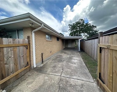 2505 Corinne Drive - Photo Thumbnail 2