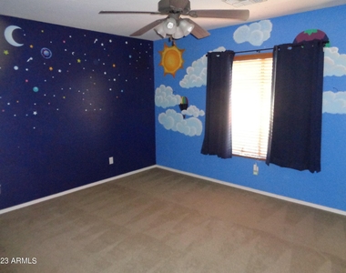 43242 W Maricopa Avenue - Photo Thumbnail 17