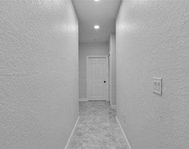 16231 Nw 77 Place - Photo Thumbnail 38