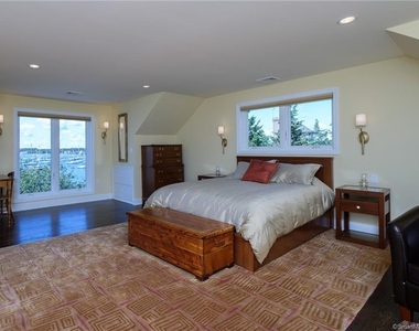 10 Morgan Point - Photo Thumbnail 24