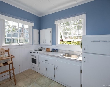 10 Morgan Point - Photo Thumbnail 37