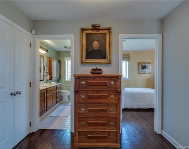 10 Morgan Point - Photo Thumbnail 20