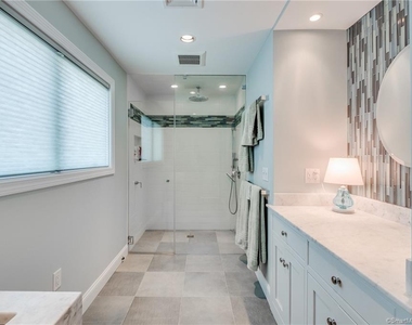 10 Morgan Point - Photo Thumbnail 32