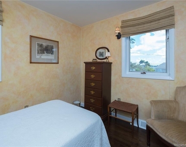 10 Morgan Point - Photo Thumbnail 23