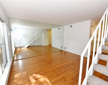 4431 Travis Street - Photo Thumbnail 8