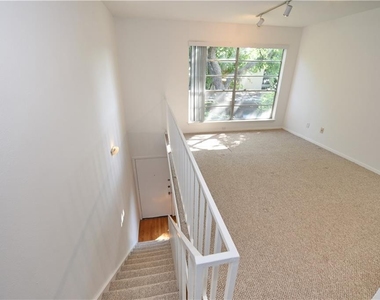 4431 Travis Street - Photo Thumbnail 14