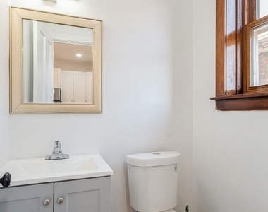 4929 W Wolfram Street - Photo Thumbnail 6