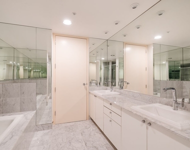 10520 Wilshire Blvd - Photo Thumbnail 13