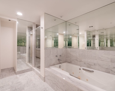 10520 Wilshire Blvd - Photo Thumbnail 14