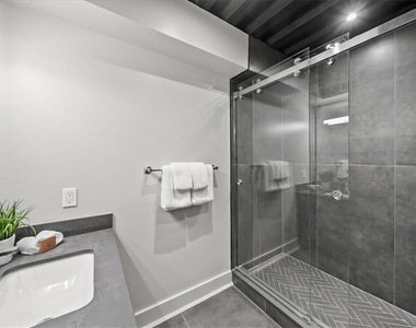 172 E Prospect Avenue - Photo Thumbnail 11