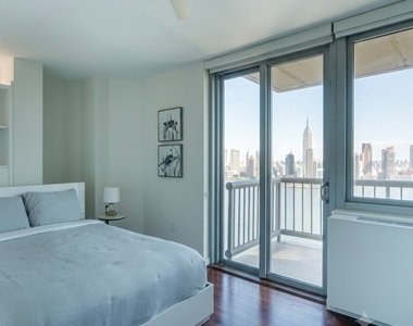East 34th Street  - Photo Thumbnail 3