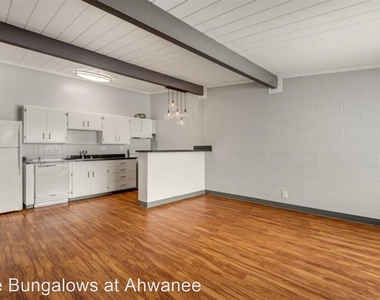 126 W Ahwanee Ave - Photo Thumbnail 7