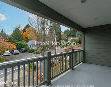 1240 Sw Cheltenham Street - Photo Thumbnail 14