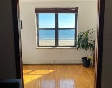 129 Beach 118th St - Photo Thumbnail 3