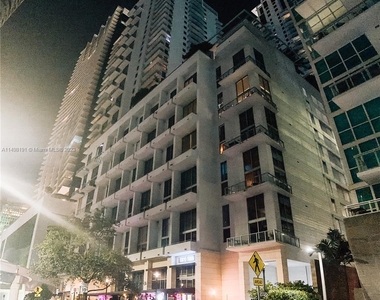 1050 Brickell Ave - Photo Thumbnail 22