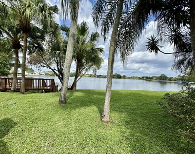 1741 Shoreside Circle - Photo Thumbnail 21