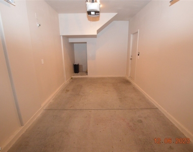 1837 Ferrell Street - Photo Thumbnail 24