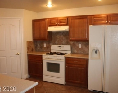 4808 Harmonize Court - Photo Thumbnail 7