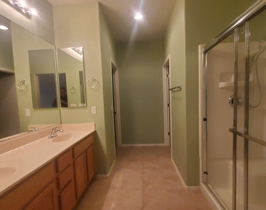 42550 W Candyland Place - Photo Thumbnail 12