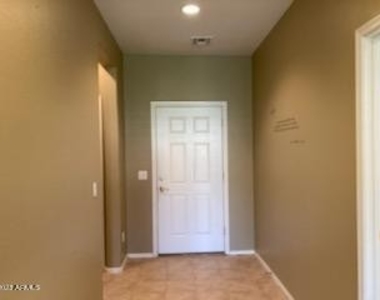 42550 W Candyland Place - Photo Thumbnail 5