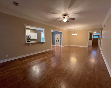 2565 Manassas Way - Photo Thumbnail 1