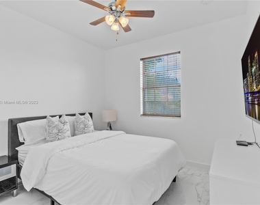 15220 Sw 119th Ter - Photo Thumbnail 33