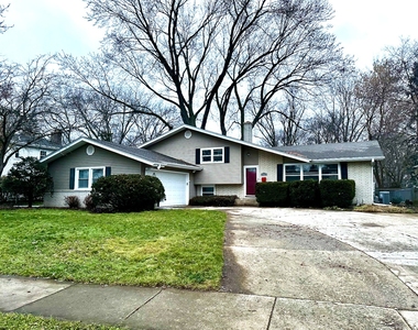 221 Tupelo Avenue - Photo Thumbnail 0