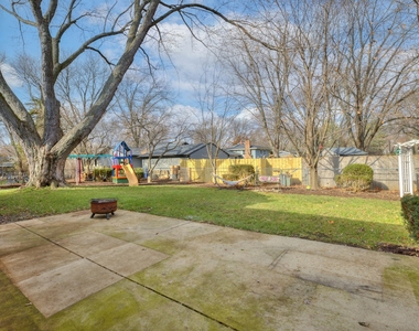 221 Tupelo Avenue - Photo Thumbnail 5