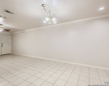 6811 John Marshall St - Photo Thumbnail 7