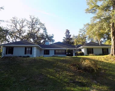 408 Sassafras Lane - Photo Thumbnail 0