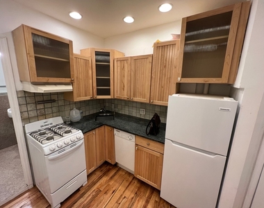 55 Clinton Street - Photo Thumbnail 6