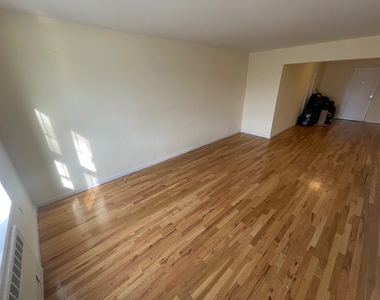 63-85 Woodhaven Boulevard - Photo Thumbnail 11