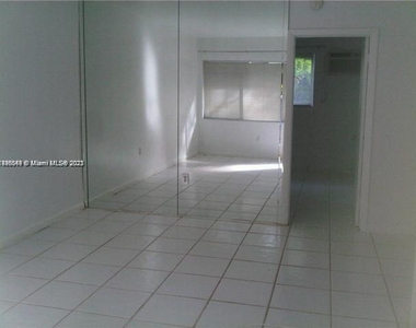 6330 Sw 79th St - Photo Thumbnail 1