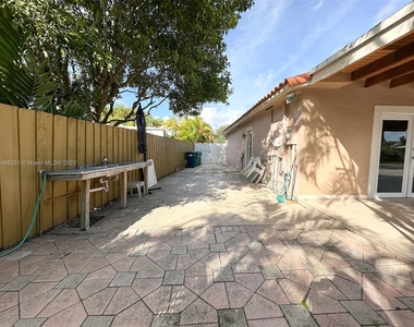 12250 Sw 2nd St - Photo Thumbnail 28