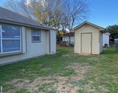 3031 Ivy Ridge Ln - Photo Thumbnail 18