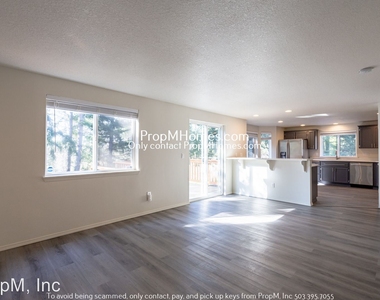 8449 Ne Windstone Street - Photo Thumbnail 17