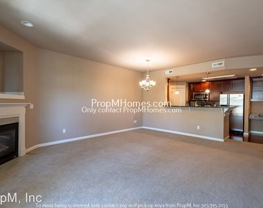 3240 Summerlinn Drive - Photo Thumbnail 2