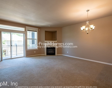 3240 Summerlinn Drive - Photo Thumbnail 6