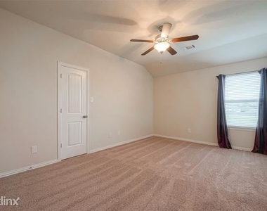 3406 Benbrook Springs Lane - Photo Thumbnail 25