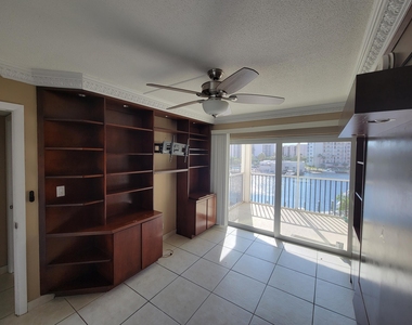 2871 N Ocean Boulevard - Photo Thumbnail 12