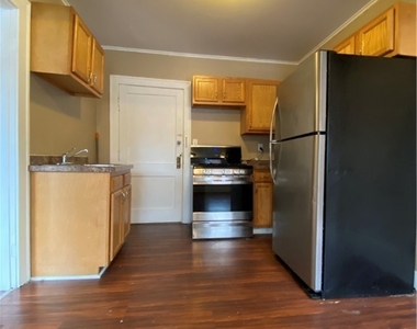 3051 Delaware Avenue - Photo Thumbnail 2